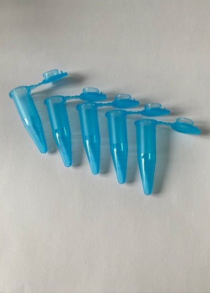 5pk plastikkrør med lokk (velg mellom ulike farger)